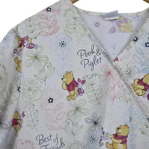 Disney Scrub  Top Winnie the Pooh Bear Piglet Medical Cream Size XL - Picture 3 of 14